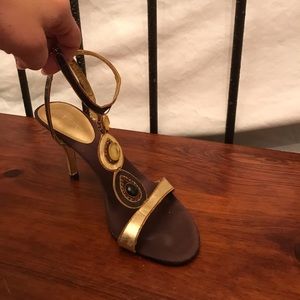 Women’s scrappy dress shoe